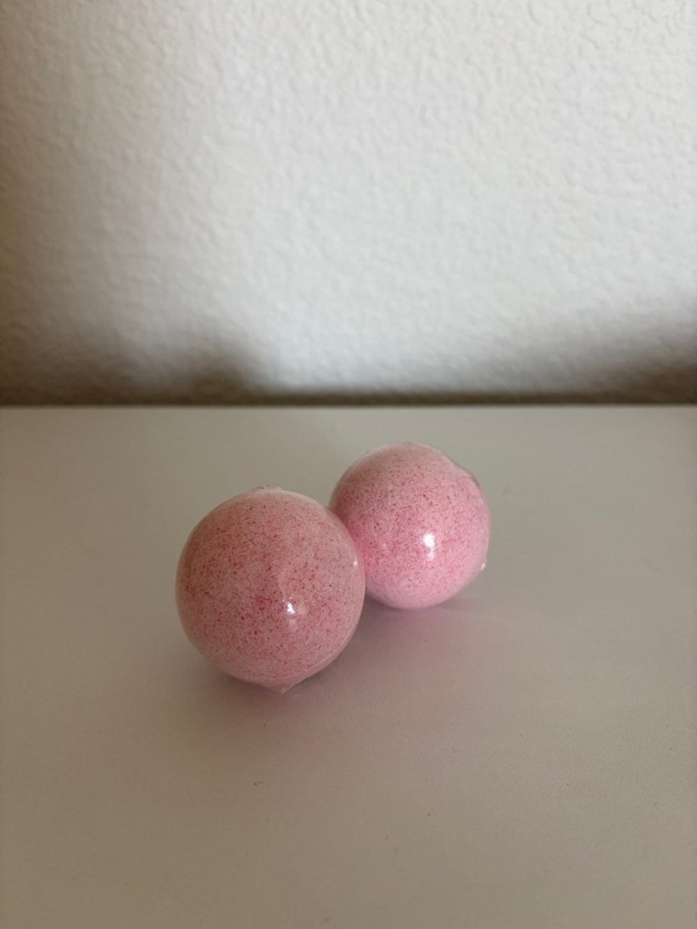 Pink Round Bath Bombs - Set of 2